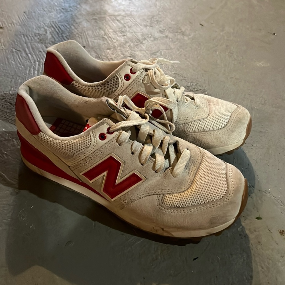 New balance sneaker size 8